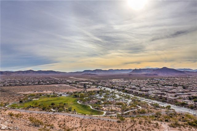 8347 Campbell Springs Avenue, Las Vegas, NV 89178