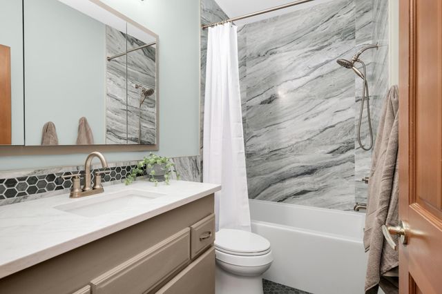 15030 Avocet Street NW, Andover, MN 55304