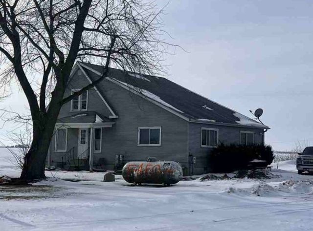 7975 S Old Mazon Road, Gardner, IL 60424