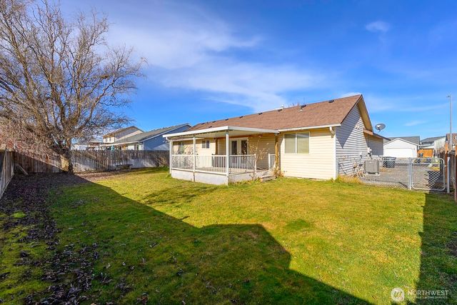1351 E Yost Circle, Moses Lake, WA 98837