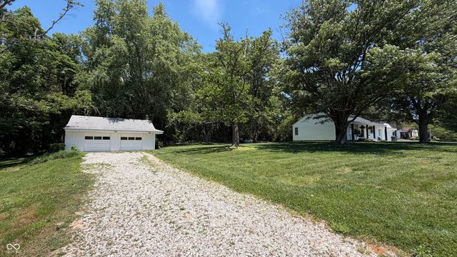 10932 E County Road 1025 N, Seymour, IN 47274