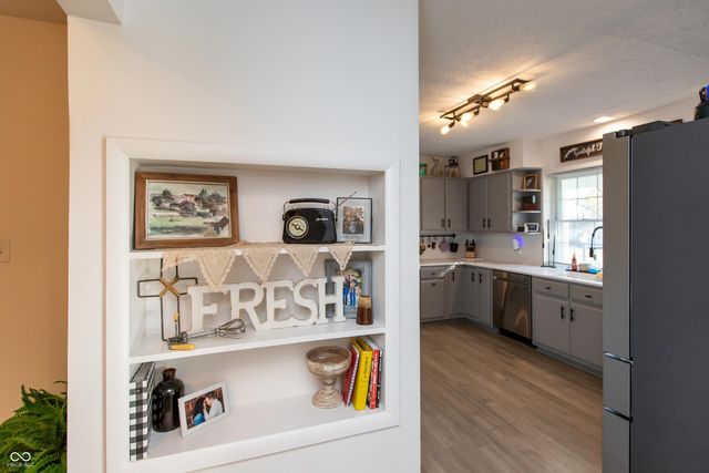 10932 E County Road 1025 N, Seymour, IN 47274