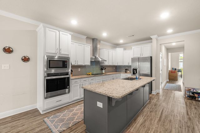 7004 Glen Eagle Dr., Biloxi, MS 39532