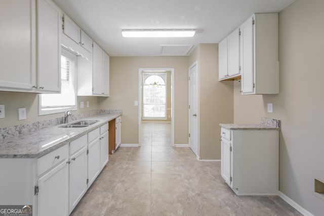 2353 Loren Falls Lane SW, Marietta, GA 30008