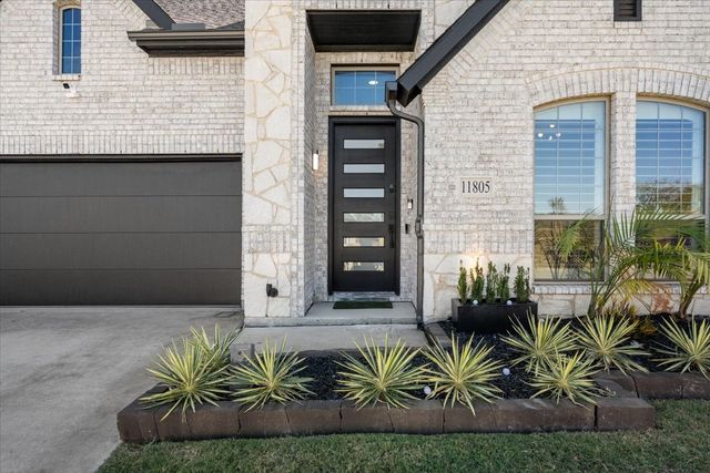 11805 Inkberry Drive, Fort Worth, TX 76108