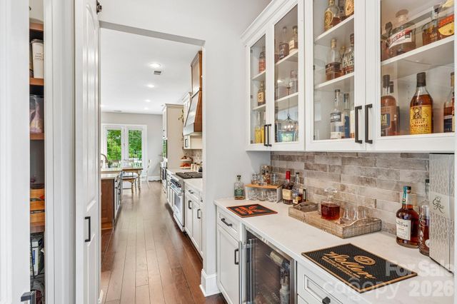 16521 Governors Club Court, Charlotte, NC 28278