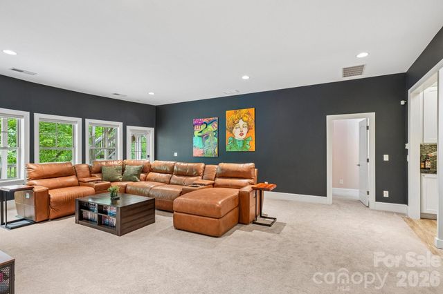 16521 Governors Club Court, Charlotte, NC 28278