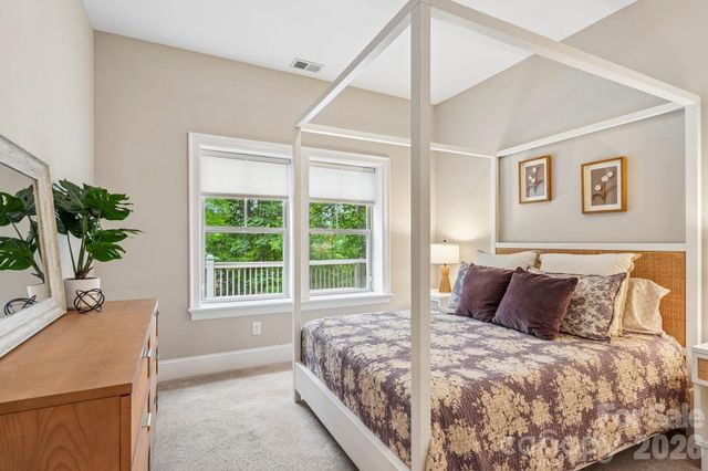 16521 Governors Club Court, Charlotte, NC 28278