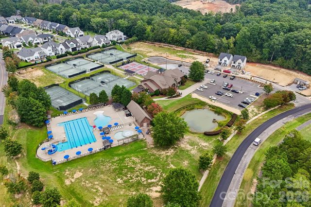 16521 Governors Club Court, Charlotte, NC 28278