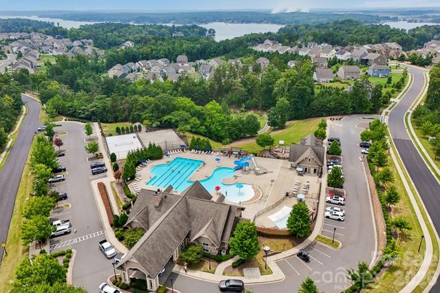 16521 Governors Club Court, Charlotte, NC 28278