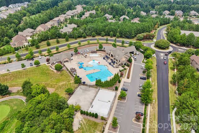 16521 Governors Club Court, Charlotte, NC 28278