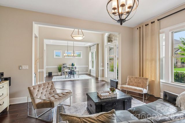 16521 Governors Club Court, Charlotte, NC 28278