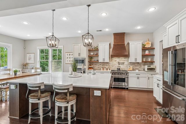 16521 Governors Club Court, Charlotte, NC 28278