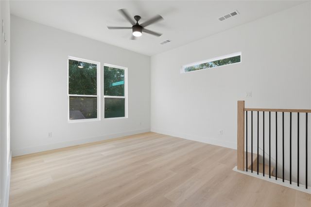 2329 Stoneman Street, Dallas, TX 75215