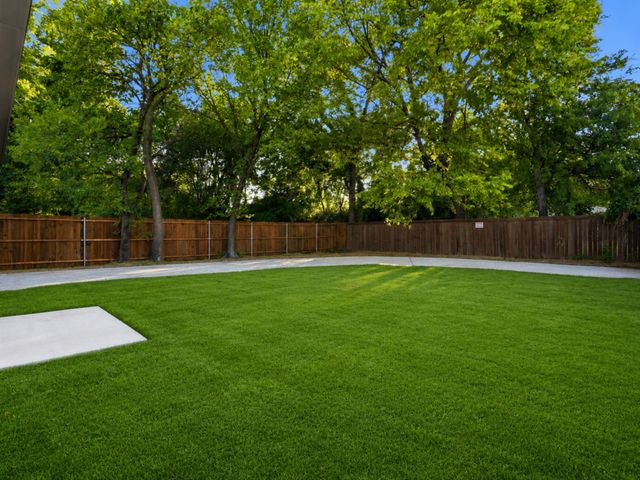 2329 Stoneman Street, Dallas, TX 75215
