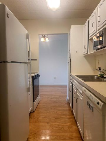 3325 Bayshore Blvd BAYSHORE BLVD BOULEVARD SE E35, Tampa, FL 33629