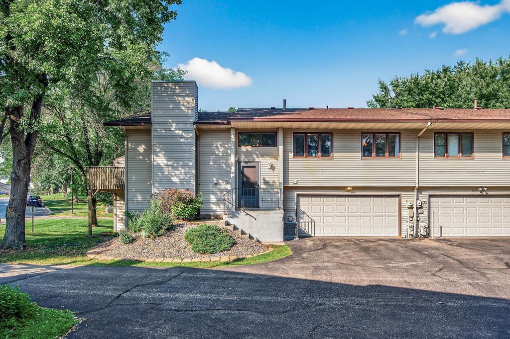 7618 Borman Way, Inver Grove Heights, MN 55076