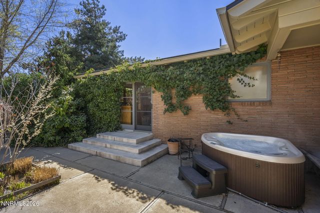 1180 Sharon Way, Reno, NV 89509