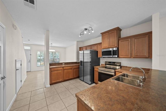 5824 NATURE TERRACE COVE, Tampa, FL 33617
