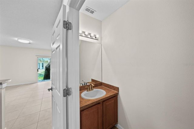 5824 NATURE TERRACE COVE, Tampa, FL 33617