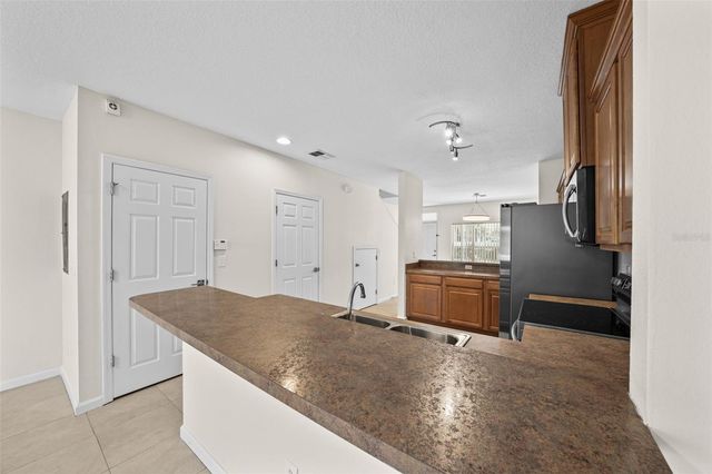 5824 NATURE TERRACE COVE, Tampa, FL 33617