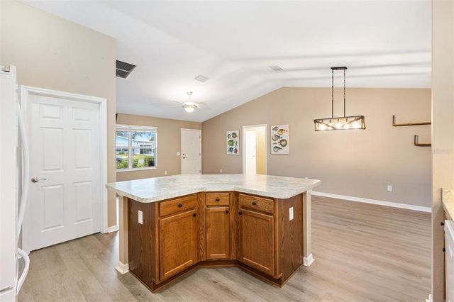 428 TARRSON BOULEVARD, Lady Lake, FL 32159