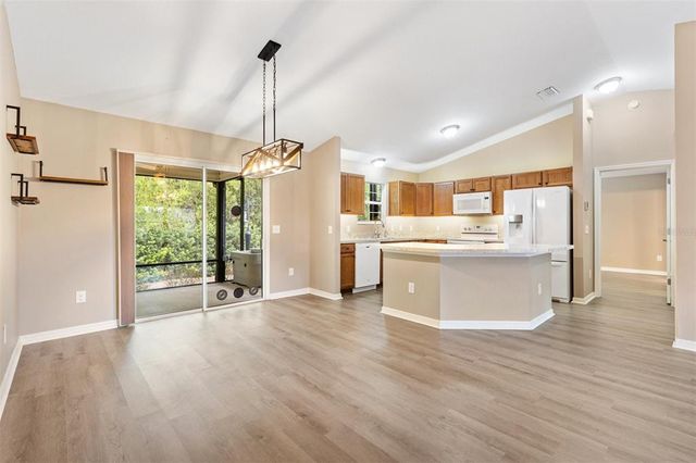 428 TARRSON BOULEVARD, Lady Lake, FL 32159