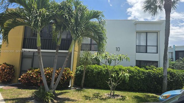 524 Osprey Dr 10B, Delray Beach, FL 33444