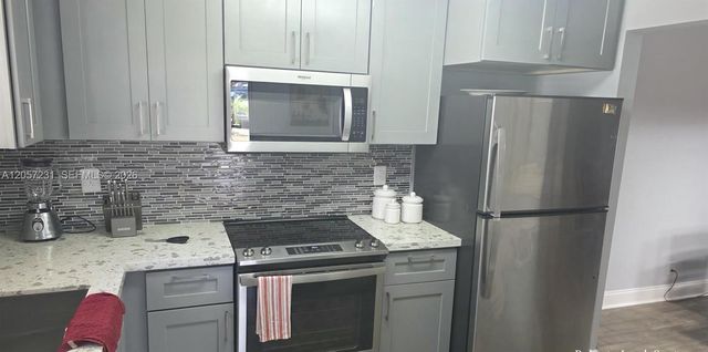524 Osprey Dr 10B, Delray Beach, FL 33444