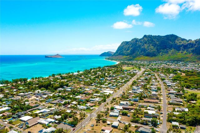 41-1025 Nenue Street, Waimanalo, HI 96795