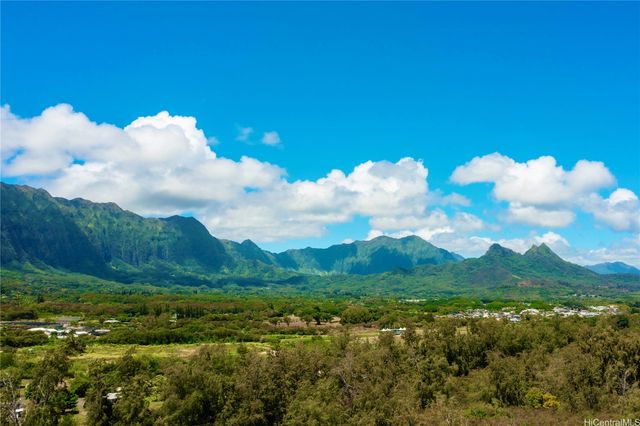 41-1025 Nenue Street, Waimanalo, HI 96795