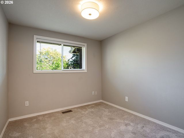 4667 Nw TUMALO Ct, Portland, OR 97229