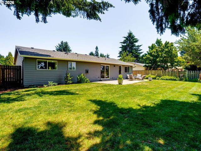 4667 Nw TUMALO Ct, Portland, OR 97229