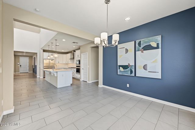 8930 W VERMONT Avenue, Glendale, AZ 85305