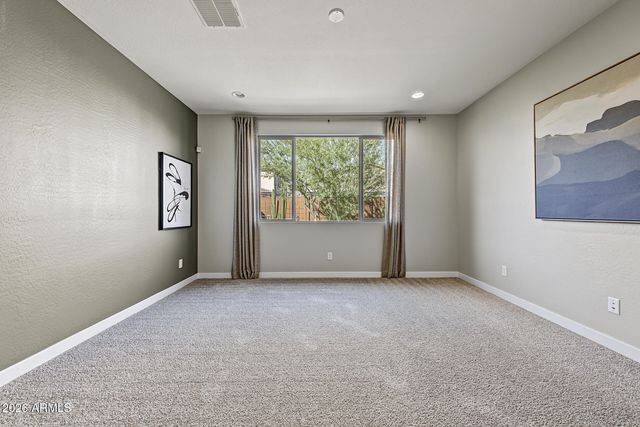 8930 W VERMONT Avenue, Glendale, AZ 85305