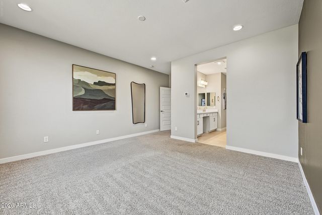 8930 W VERMONT Avenue, Glendale, AZ 85305
