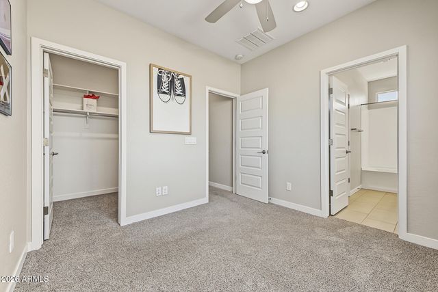 8930 W VERMONT Avenue, Glendale, AZ 85305