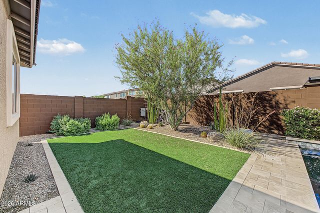 8930 W VERMONT Avenue, Glendale, AZ 85305