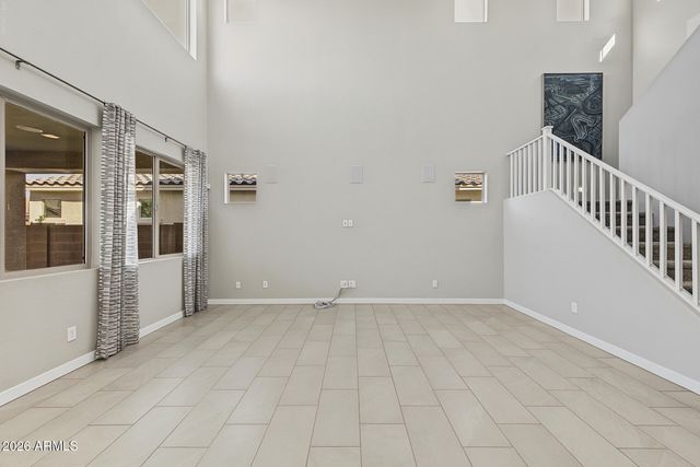8930 W VERMONT Avenue, Glendale, AZ 85305