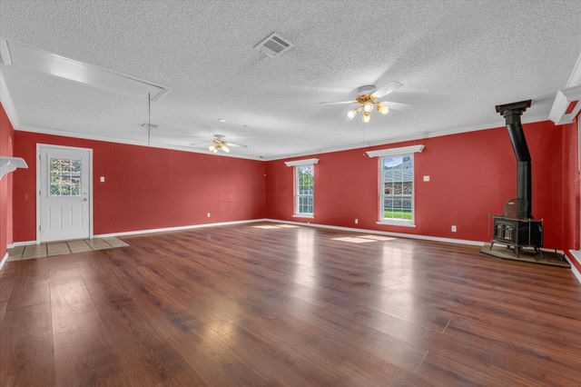 840 Harris Creek Road, Mcgregor, TX 76657
