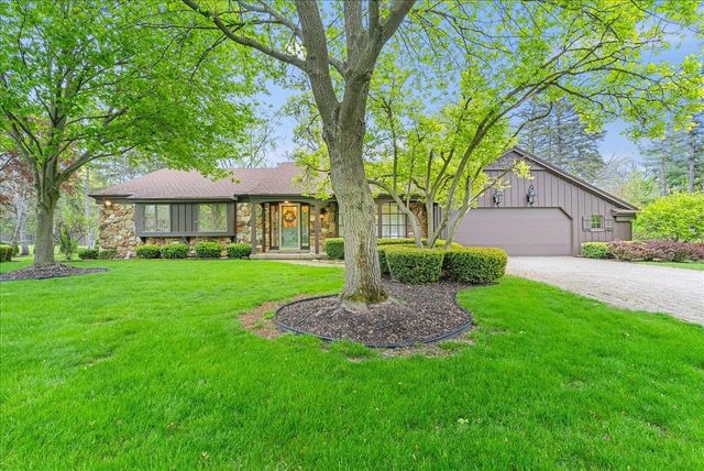 2338 Meadowdown Street, Owosso, MI 48867
