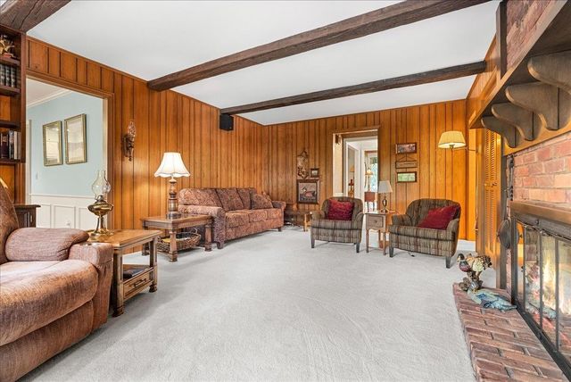2338 Meadowdown Street, Owosso, MI 48867