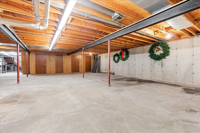 2338 Meadowdown Street, Owosso, MI 48867