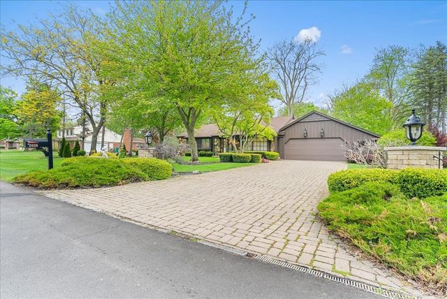 2338 Meadowdown Street, Owosso, MI 48867