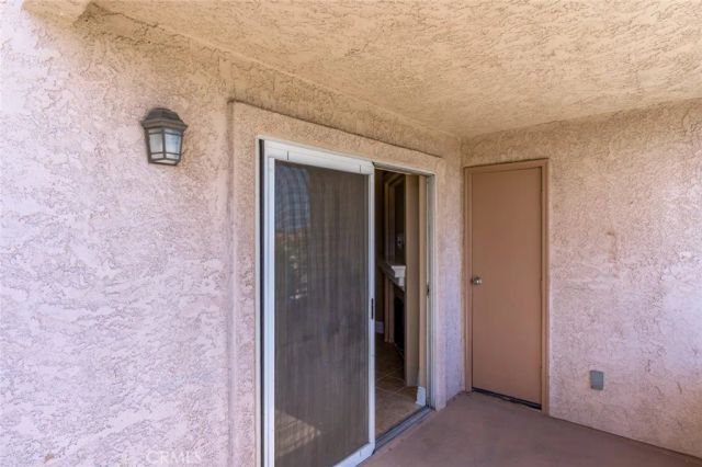 2380 Del Mar Way 302, Corona, CA 92882