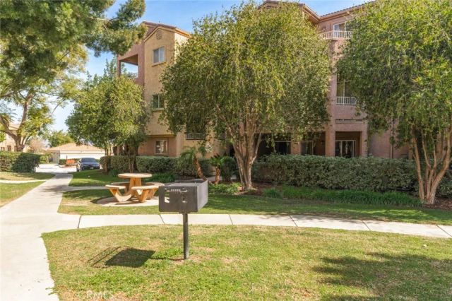 2380 Del Mar Way 302, Corona, CA 92882