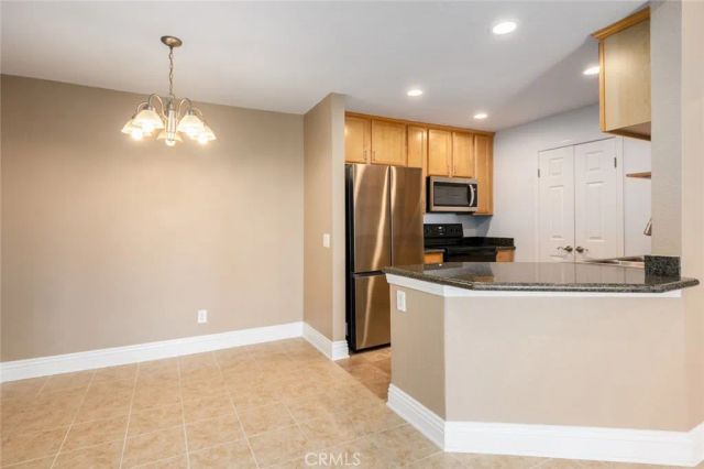 2380 Del Mar Way 302, Corona, CA 92882