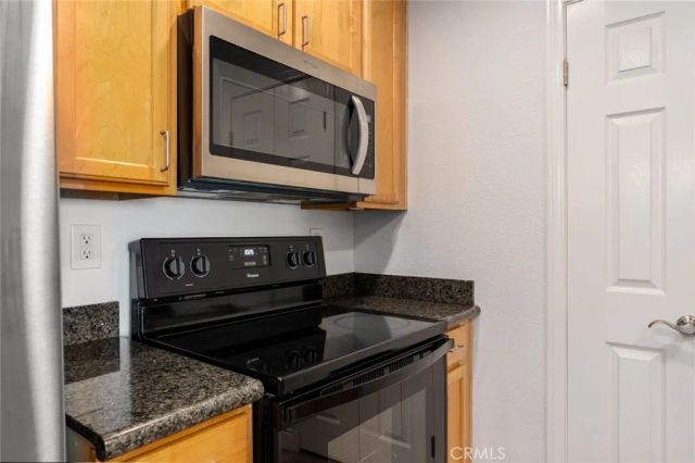 2380 Del Mar Way 302, Corona, CA 92882