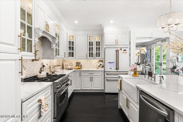 422 Everett Road, Holmdel, NJ 07733