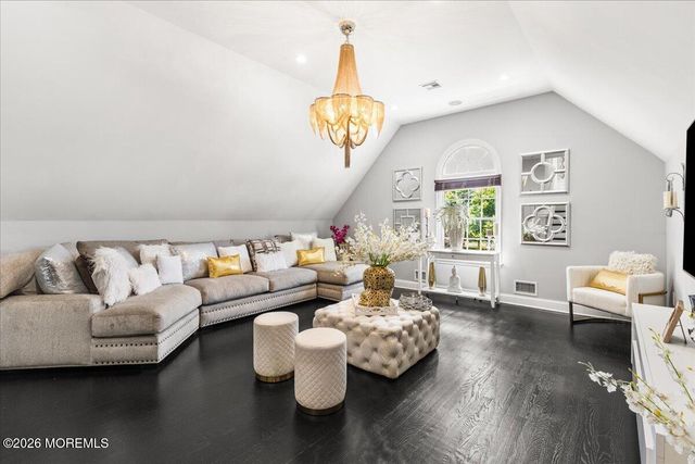 422 Everett Road, Holmdel, NJ 07733